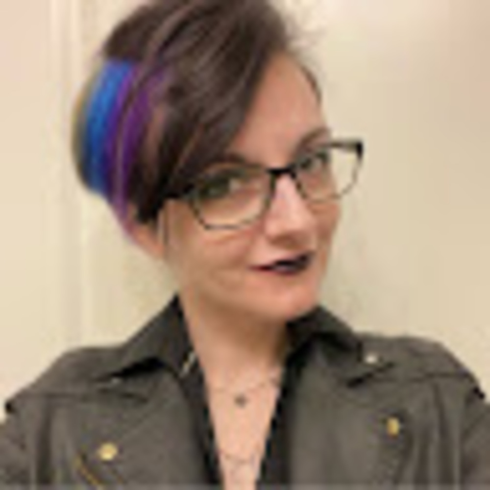 Meet your Posher, Adriane